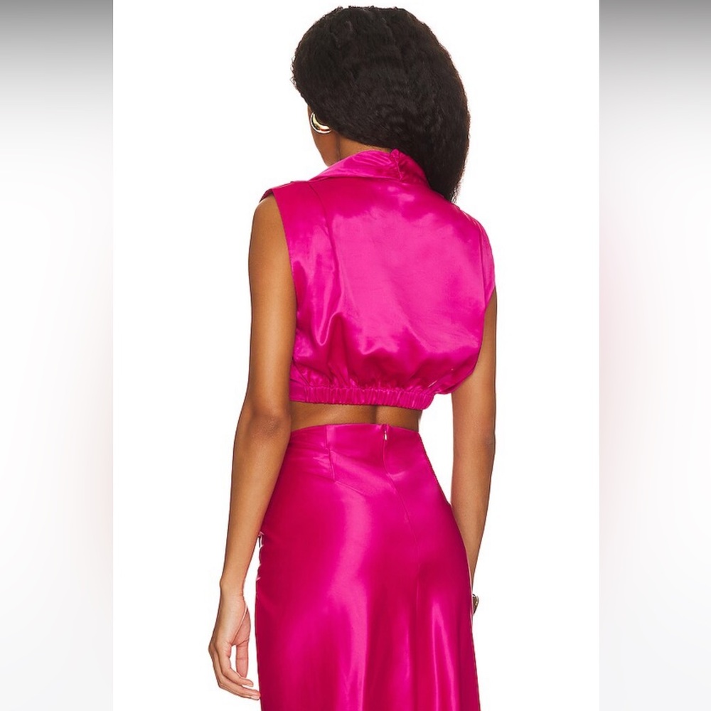 Line & Dot Lisa Top in Berry Pink Size Medium - Picture 4 of 5